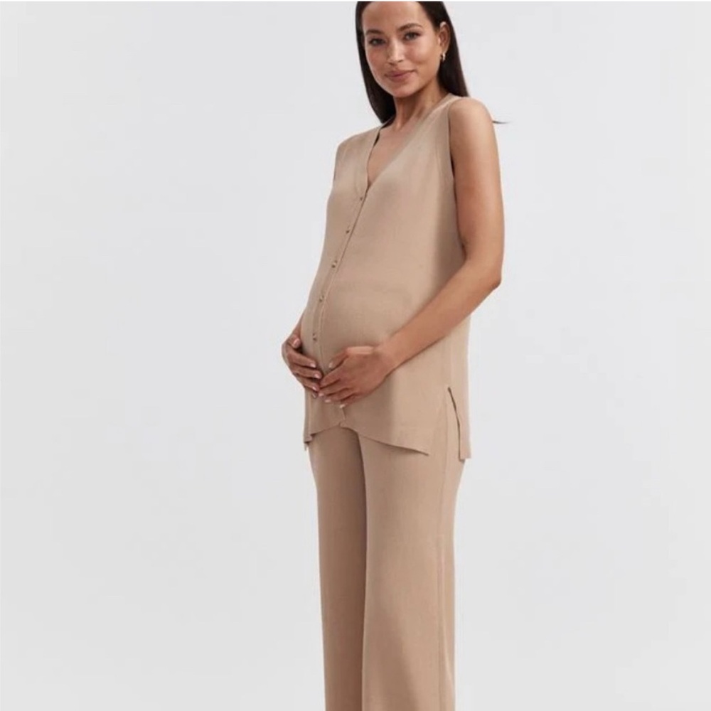 Maternity Ribbed Set - Picture 2 of 9